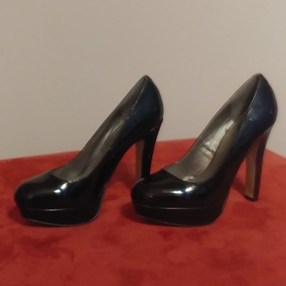 Black patent heels